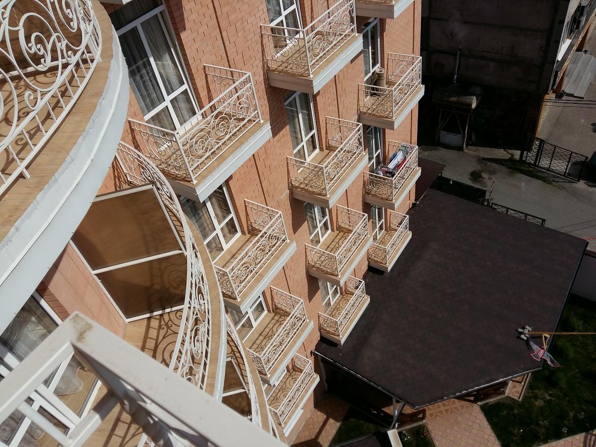 Hotel Acra 苏呼米 外观 照片
